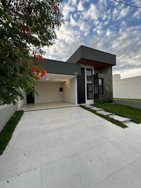 Casa à venda em Hortolândia, Parque Ortolândia, com 3 quartos, com 170 m²